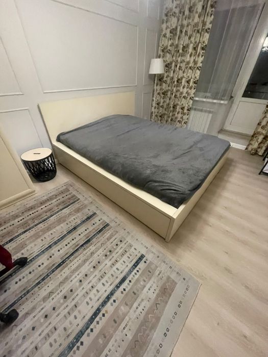 Кровать с отличном состоянии