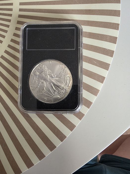 Moneda 1 dollar , one dollar original