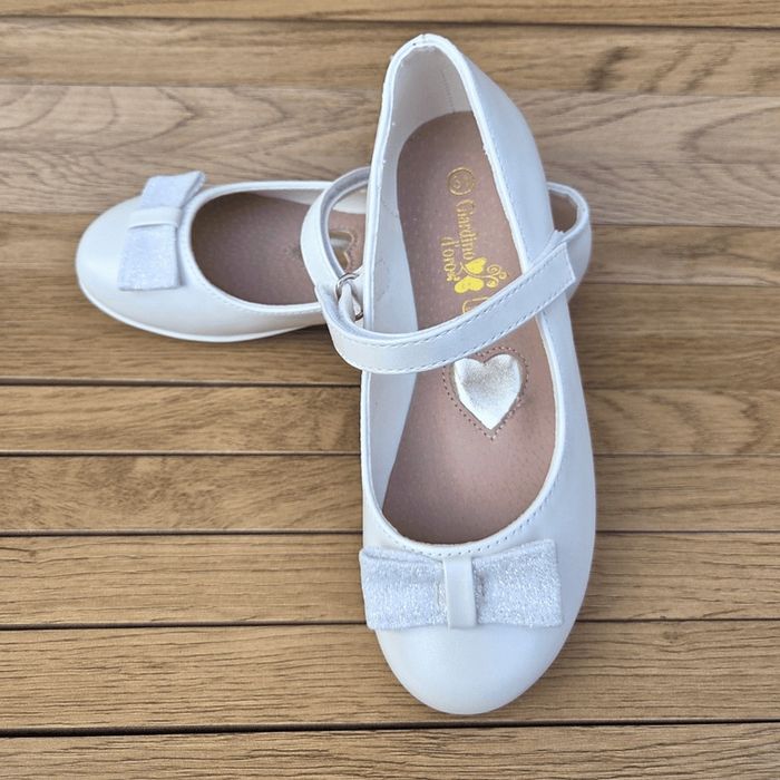 Детски бели официални обувки/ балеринки