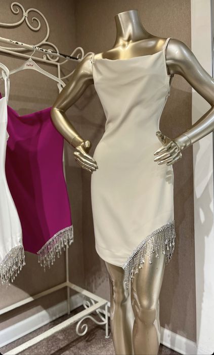 Продам платье