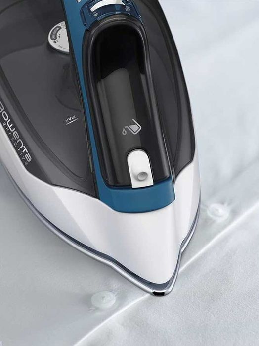 Парна ютия Rowenta, DX1550, 0.25L, 110г/мин 2200W, ПРОМОЦИЯ!
