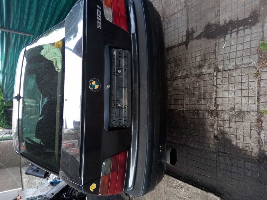 Продавам BMW e36 316i на части