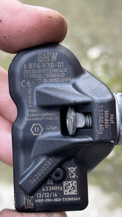 Датчици за налягане в гумите BMW