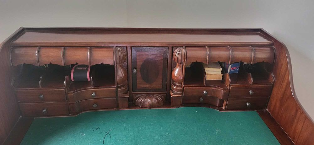 Birou antique dimensiuni mici