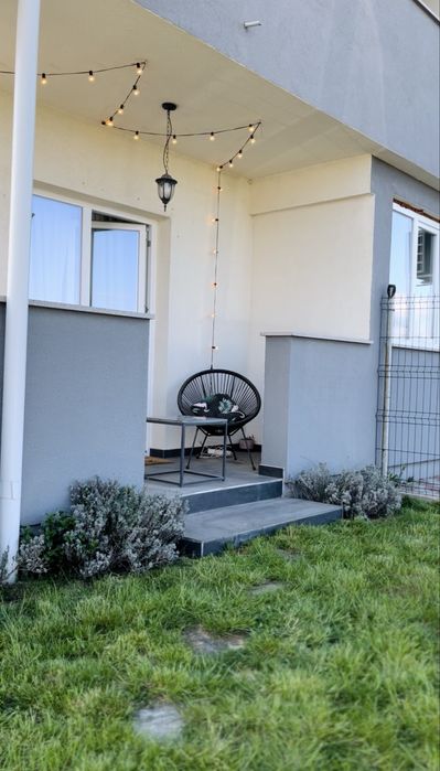 Vand apartament cu 2 camere