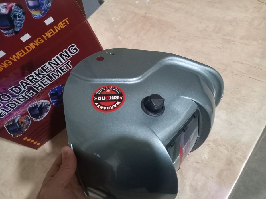 Автоматическая сварочная маска - хамелеон RIKORD янги ишлатилмаган