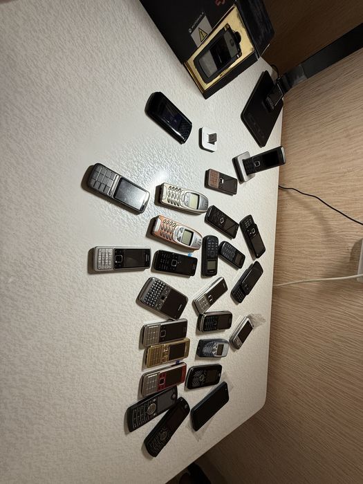 Nokia Retro telefonlar hammasi ishlidi