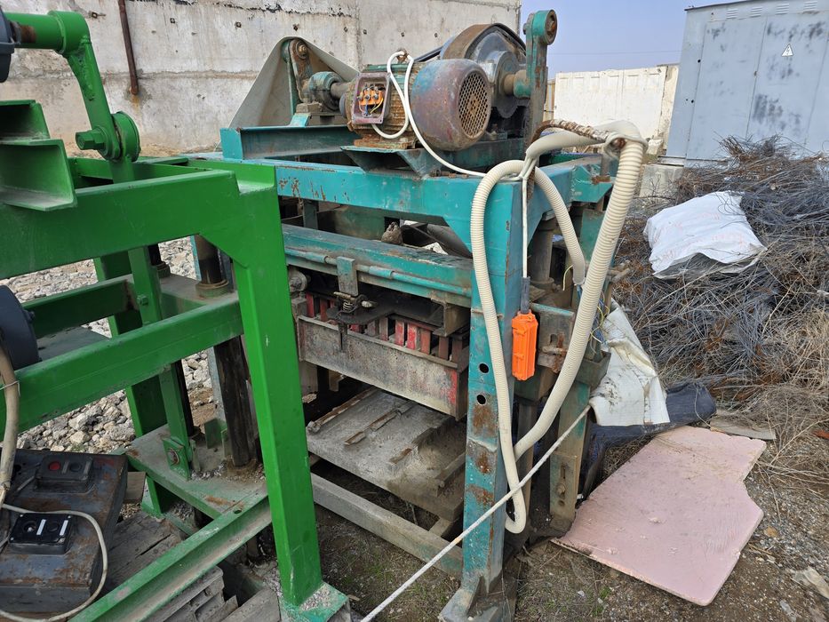 Пескоблочный станок