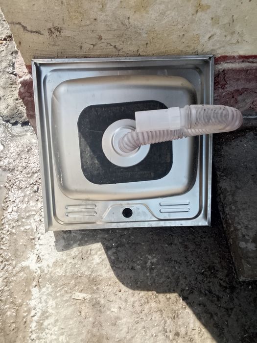 Раковина в хорошем состоянии