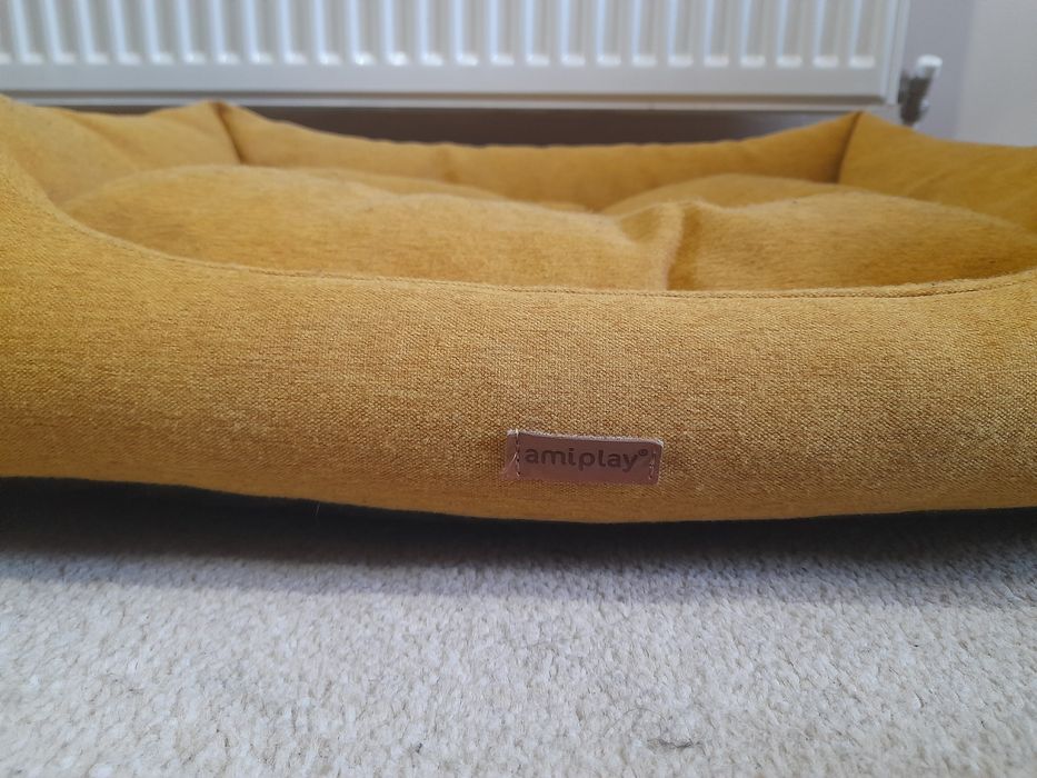 Легло за средно голямо куче, например кокерче