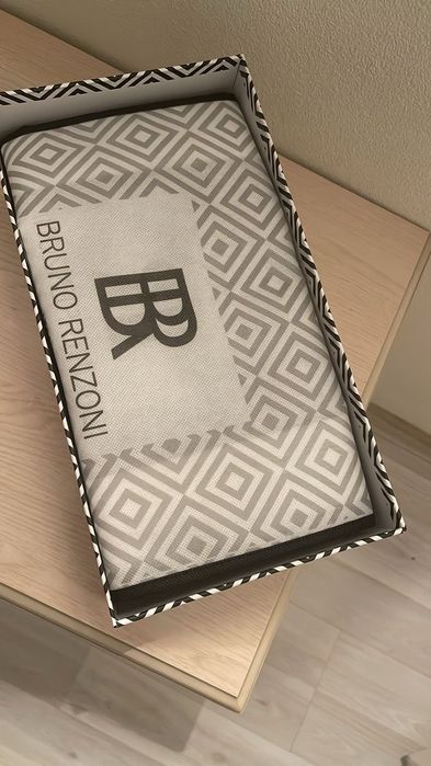 Продам макасины производство Италия