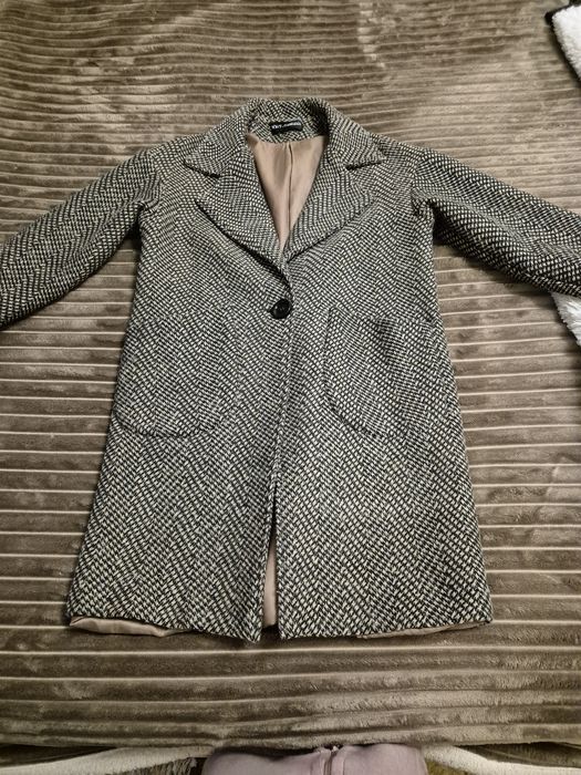 Продам молодежное пальто!