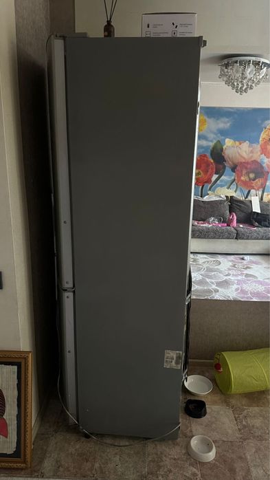 Продам холодильник LG