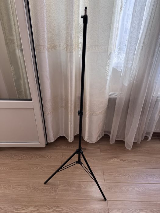 Продам штатив 1,5 метра