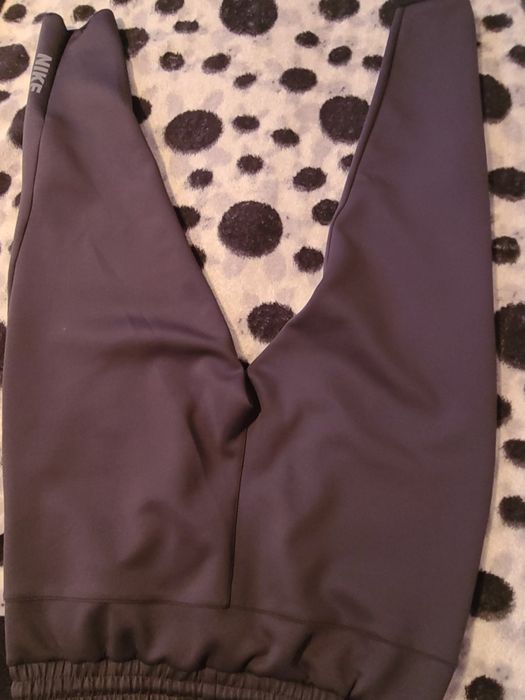De vânzare pantaloni nike