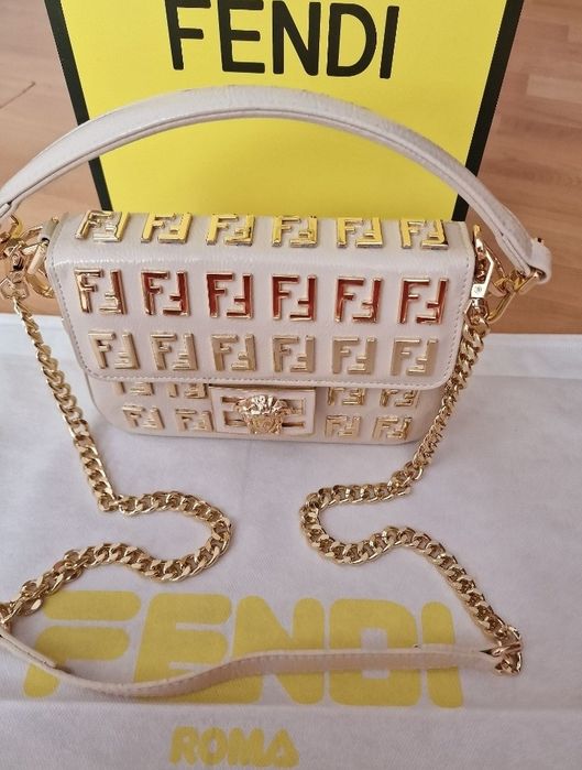 Geanta nude Fendi mini piele naturala,saculet,factura
