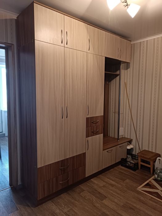 Продам прихожую