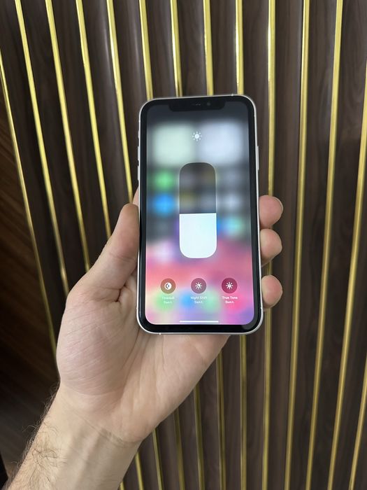 Iphone Xr Под 17 Про 64