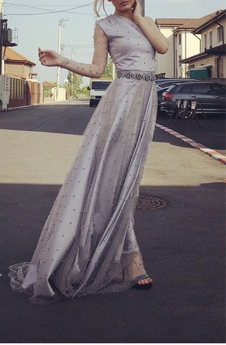 Rochie argintie cu perle lunga Andreea Veneciuc