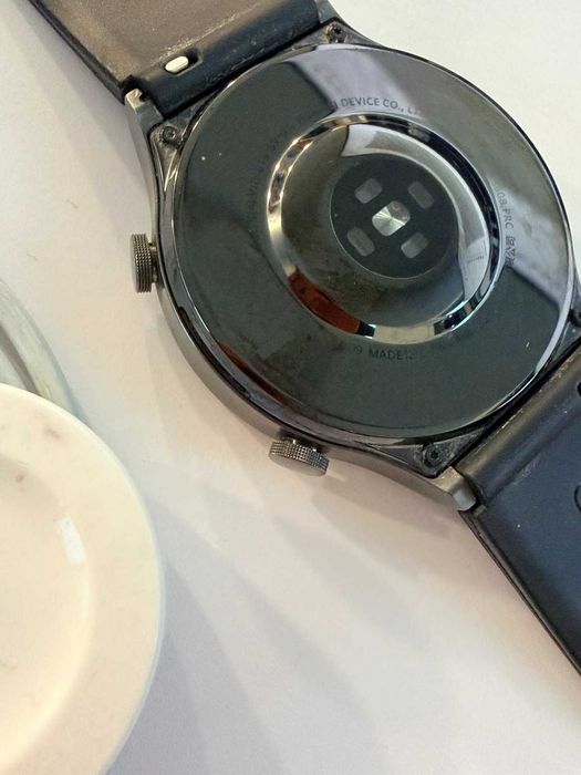 Часовник Huawei GT2  + подарък 2 нови каишки