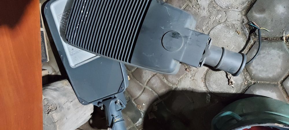 Продам светильники