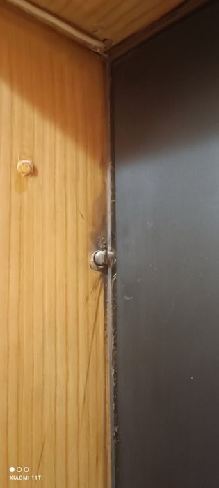 Продавам желязна входна врата