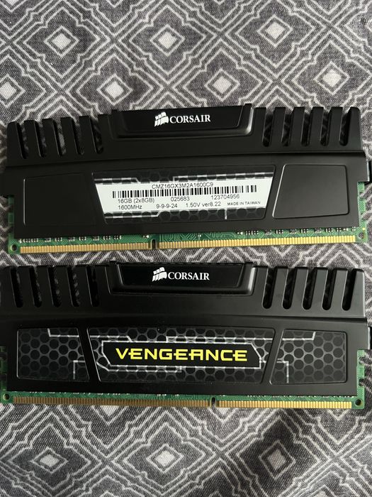 Kit I7 3770k + Corsair Vengeance 16GB Ram DDR3 2600mhz + Placa de baza