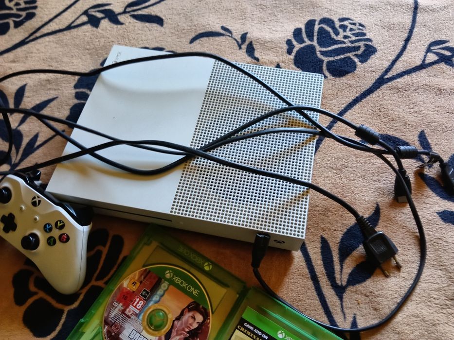 Xbox one s 1tb de GB merge foarte bine