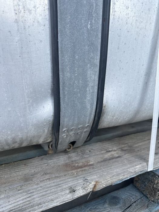 rezervor man 450l indoit sub colier(poza)