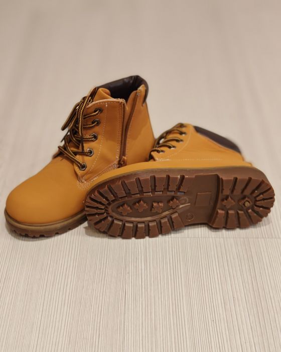 Vânzare bocanci/ghete iarna pt  copii 30/35