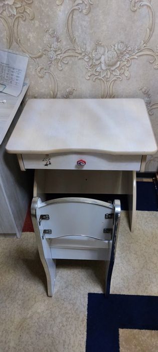 Десткий стол стул парта сотилади,  дарс учун болаларга зур