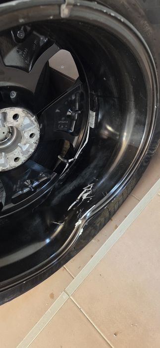 Vand 3 lante kia EV 6