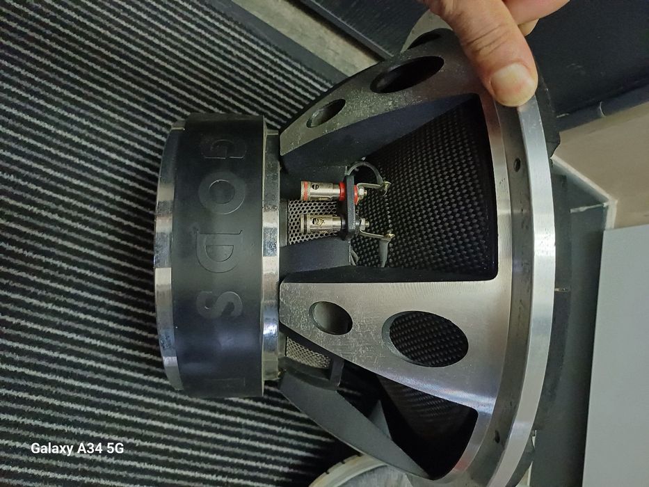 Difuzor subwoofer Hifonics atlas Asx15  preț fix,are 18 kg
