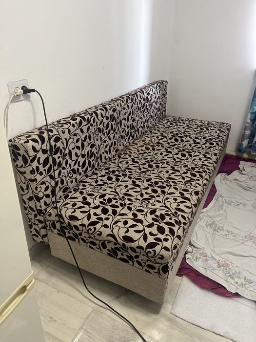 Продам диван 10000