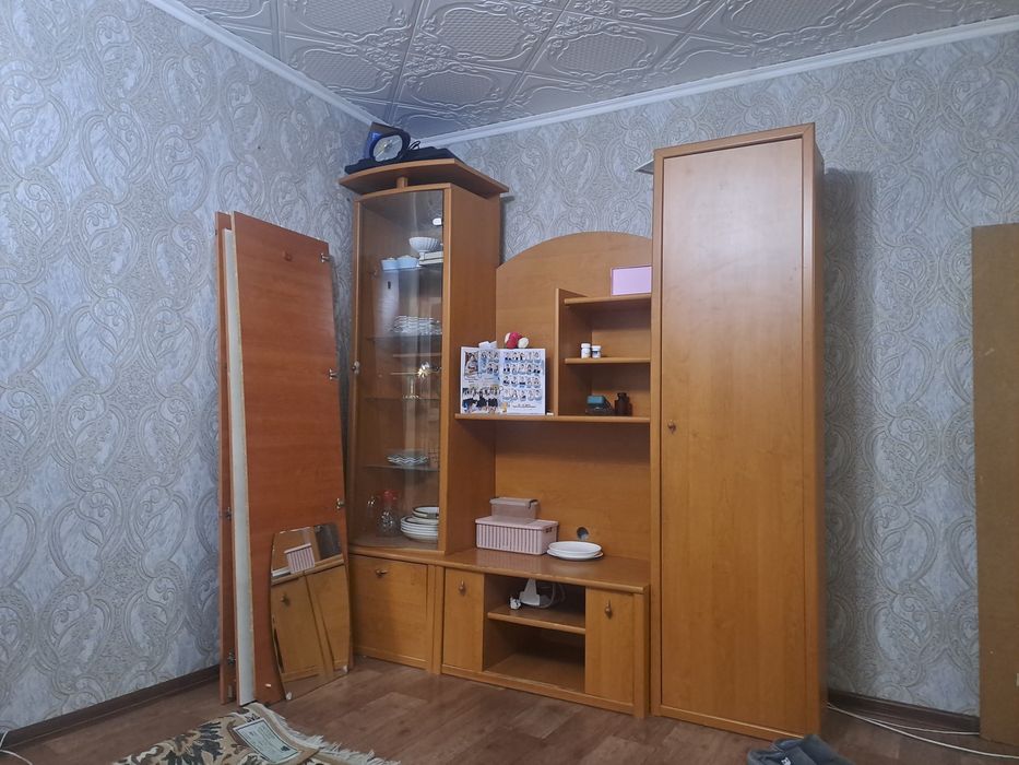 Мебель диван стенка