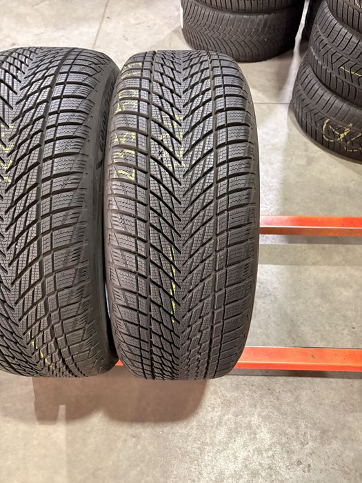 Anvelope iarna 235/50/19 GoodYear UltraGrip Performance 3 235 50 19
