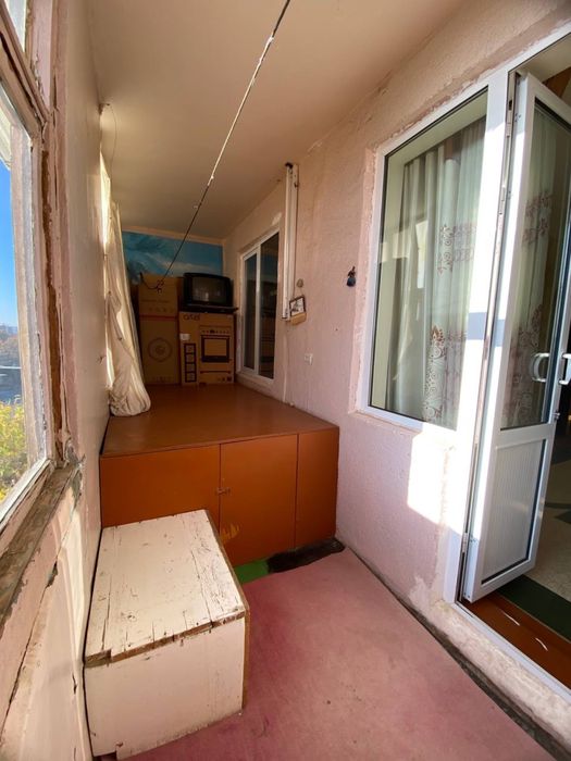 Srochni 3 xonali kv sotiladi