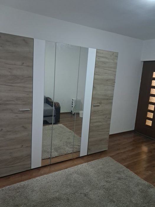 Dau in chirie ap 2 cam