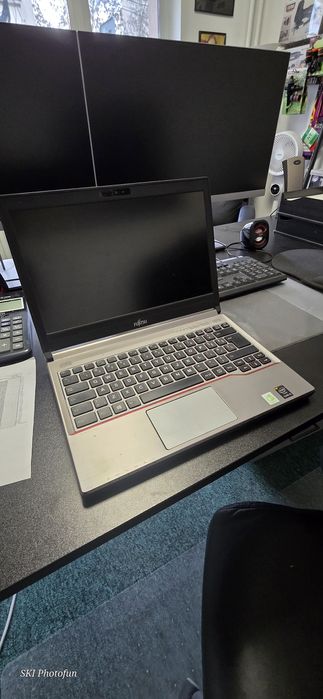 Vand laptop Fujitsu E734-I5