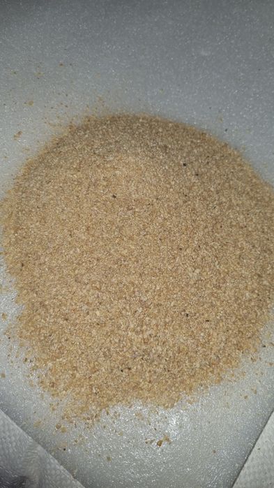 Vând mazare, floare soarelui, porumb, grâu