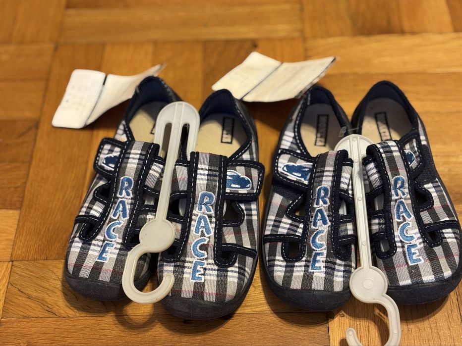 Детски пантофи за момче