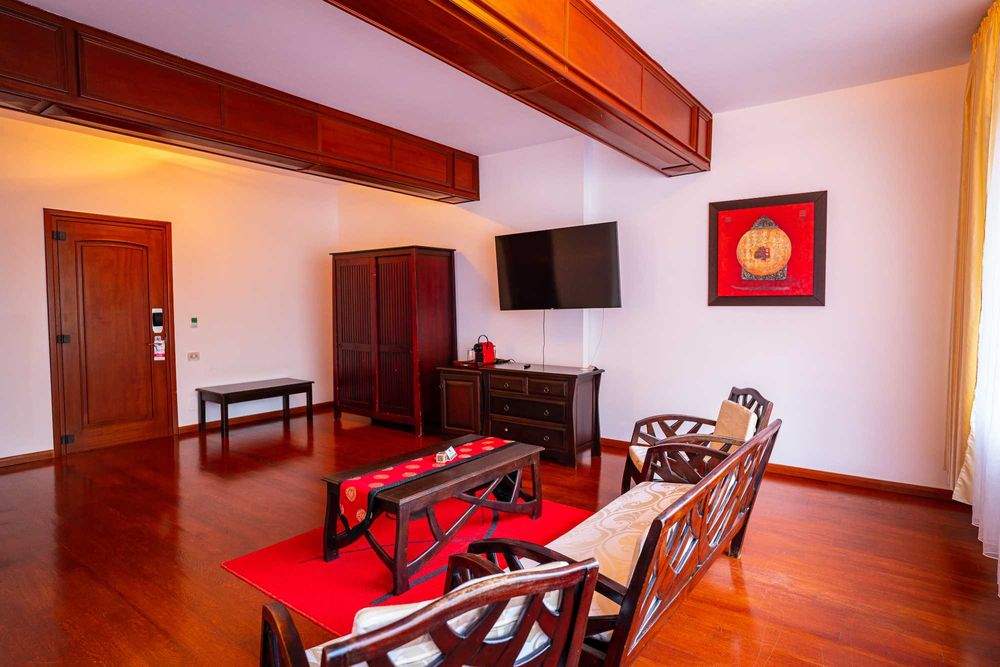 Vand mobilier camere hotel