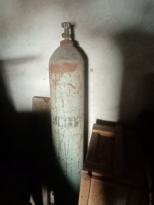 Продаю кислородный балон