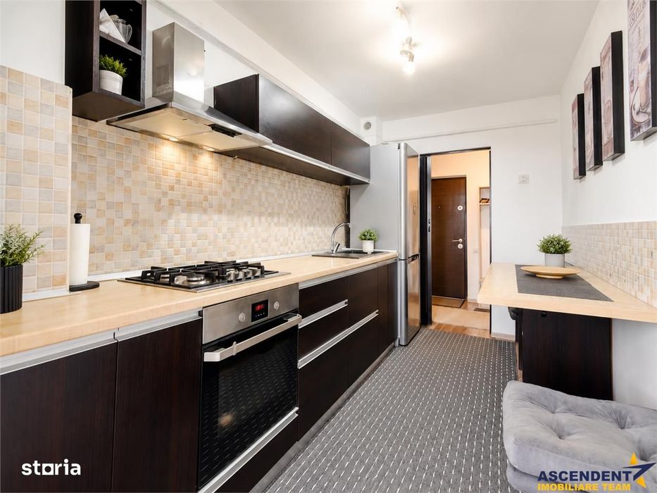 Apartament decomandat 3 camere, mobilat, utilat, 75 mp, Calea Bucurest