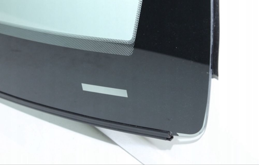 Предно стъкло Jeep Grand Cherokee/Dodge Durango 2014+