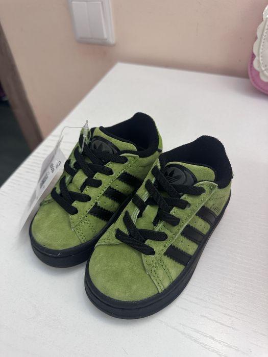 Продам новые кроссовки!