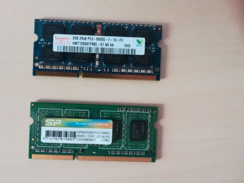 Vand RAM DD3 2GB - 2 bucati