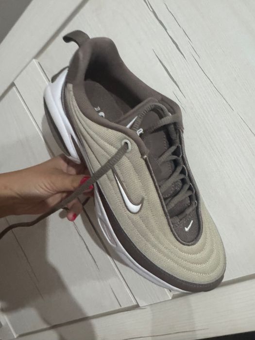 Nike , чисто нови , 38 номер