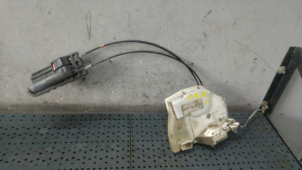 Broasca usa cu maner interior dreapta fata fiat sedici 189 8220179j22
