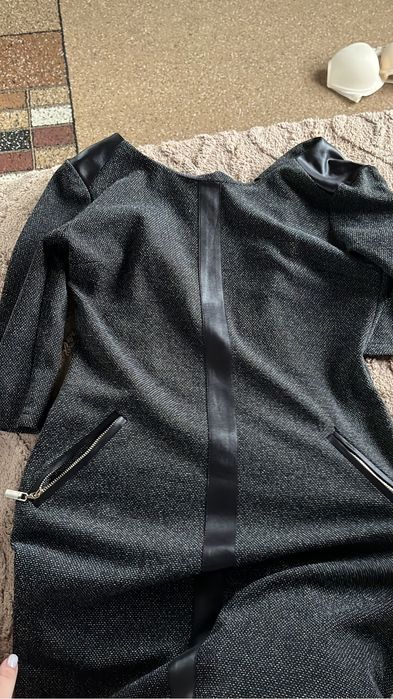 Два новых платья